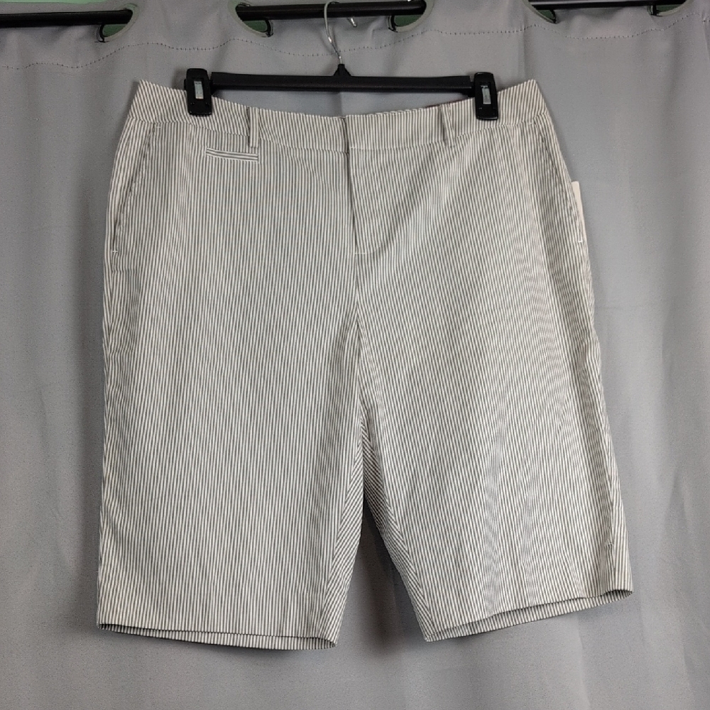 Coldwater Creek Women's Pinstripe Shorts New Size 16